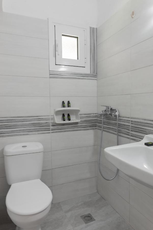 Aelia Apartment Metamorfosi  Luaran gambar